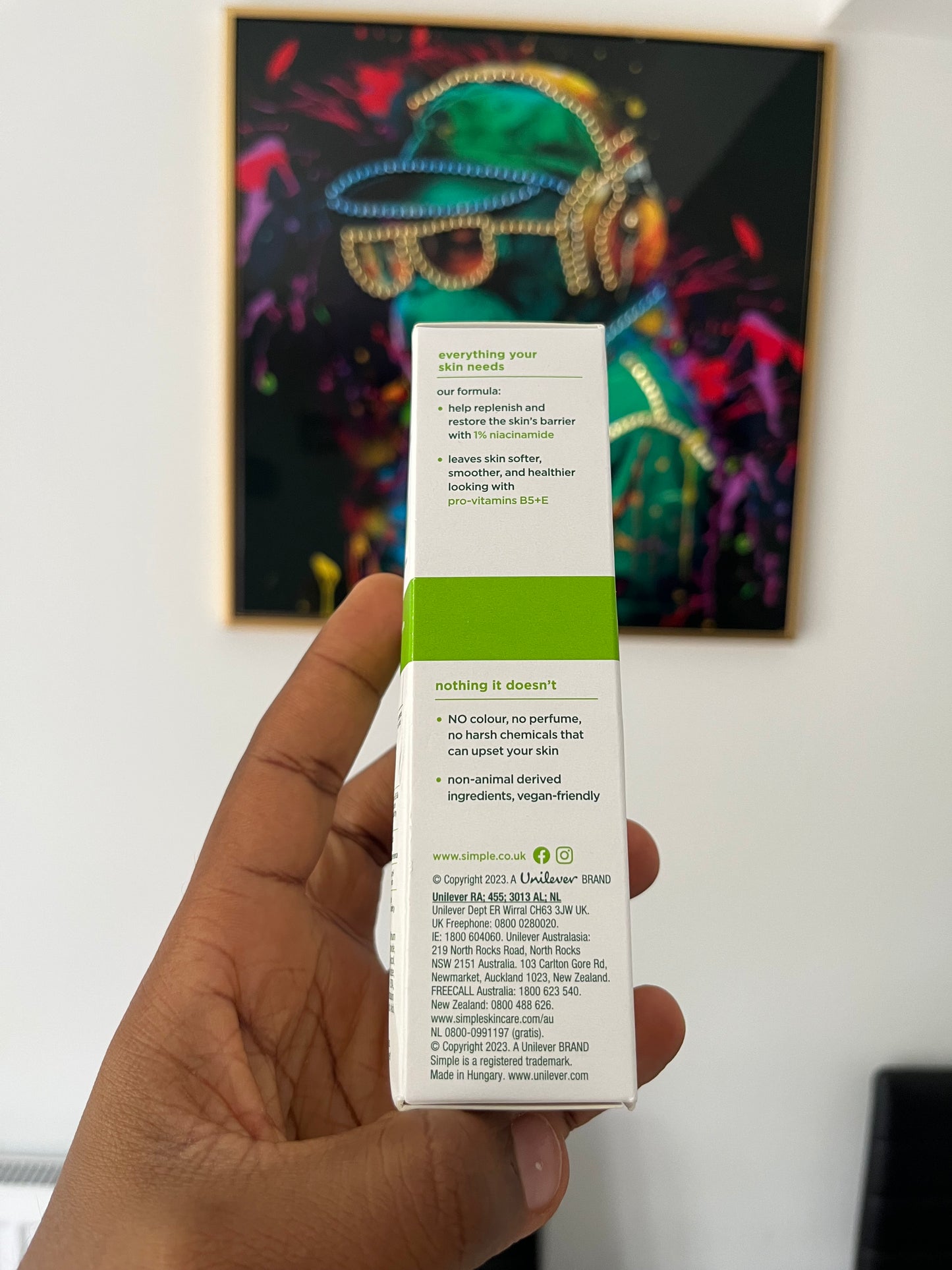 Simple face cream moisturiser